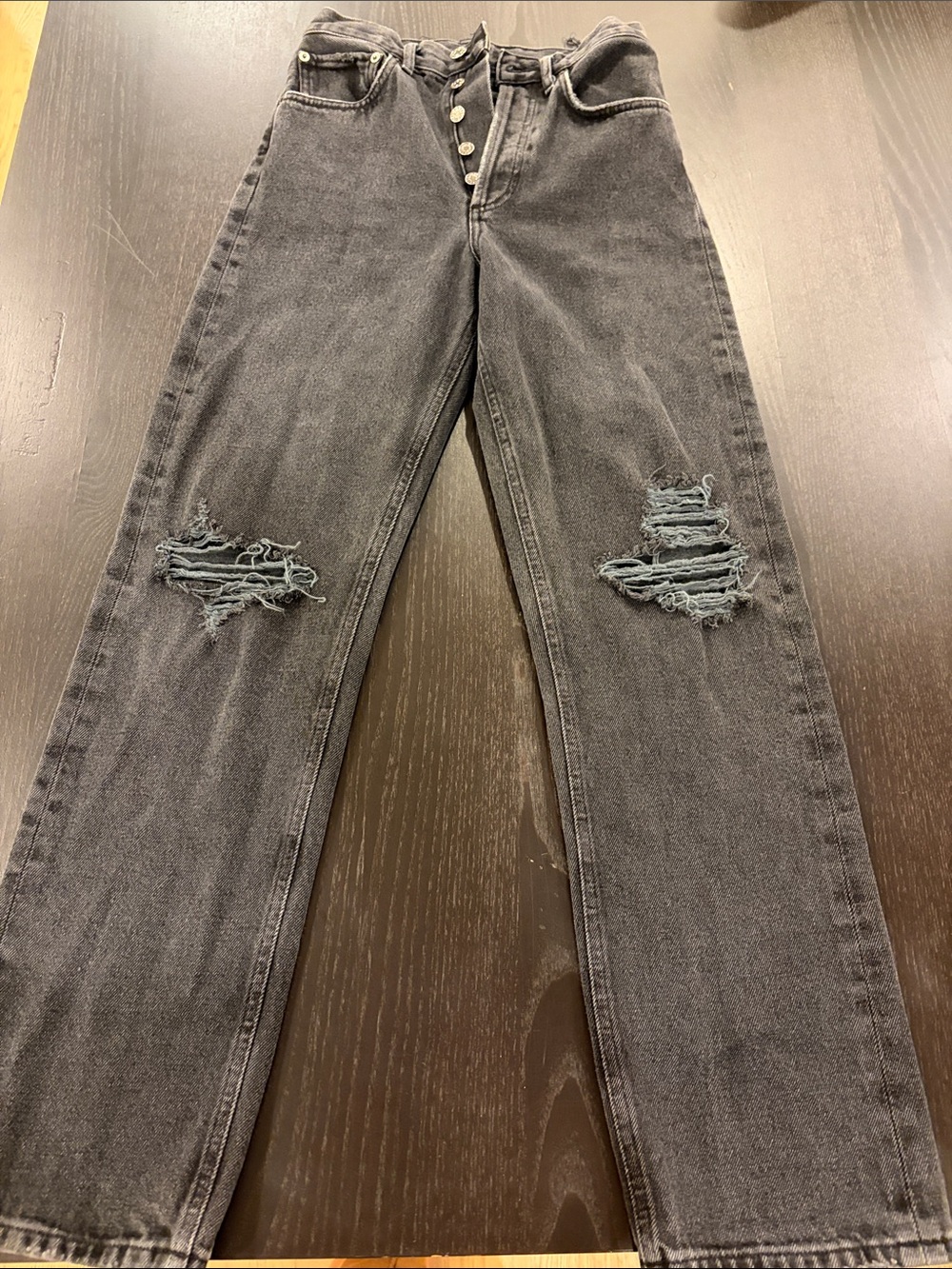 Women’s Black Distressed Straight-Leg Jeans